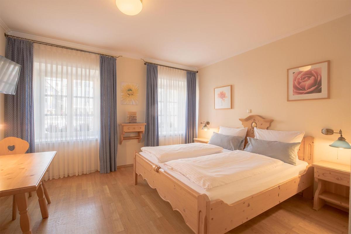 Hotel Maierbraeu Altomunster Екстер'єр фото