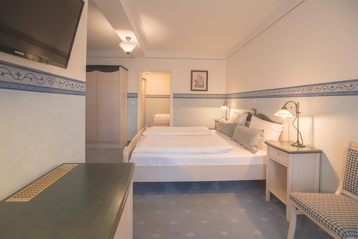Hotel Maierbraeu Altomunster Екстер'єр фото
