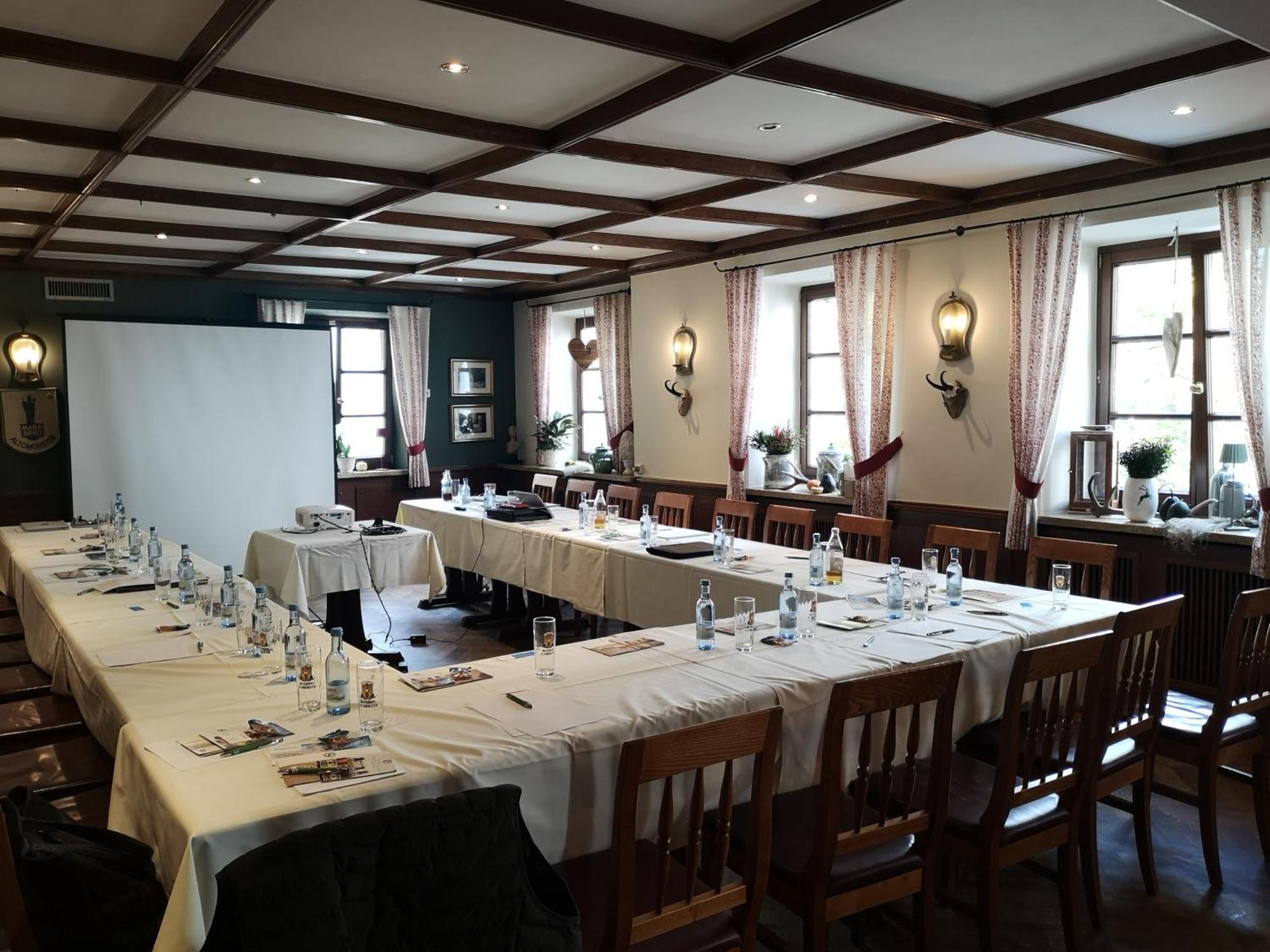Hotel Maierbraeu Altomunster Екстер'єр фото
