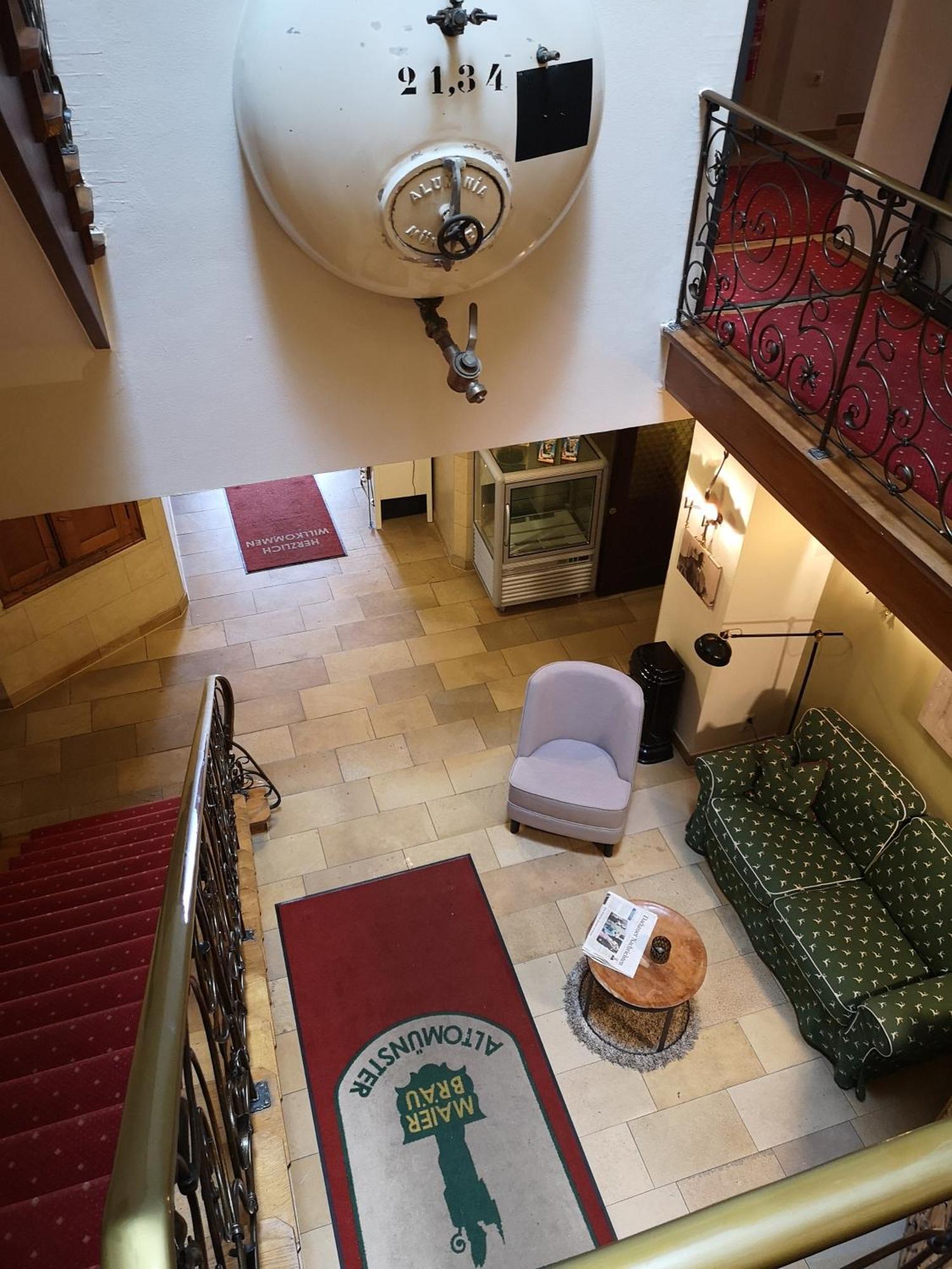 Hotel Maierbraeu Altomunster Екстер'єр фото